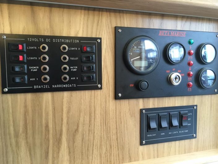 Brayzel Narrowboats